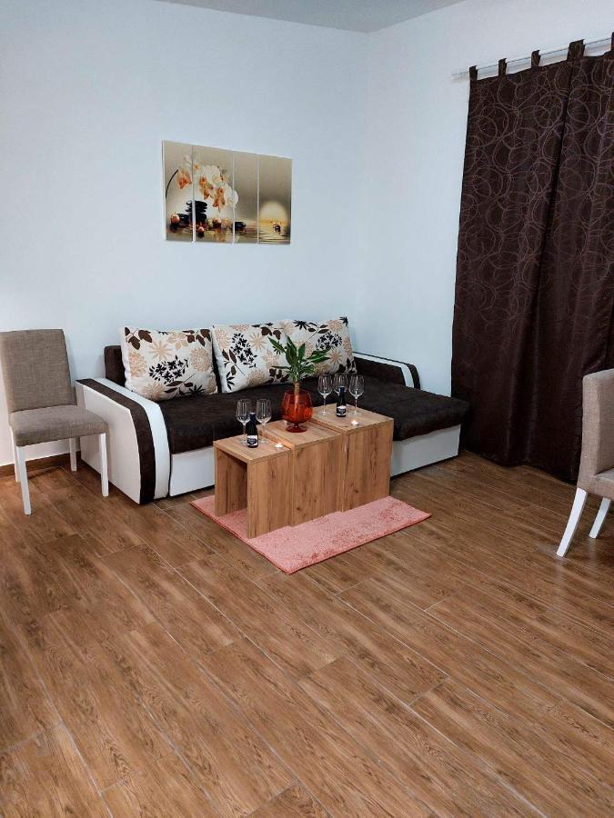 Filigran Aparthotel Palić Buitenkant foto
